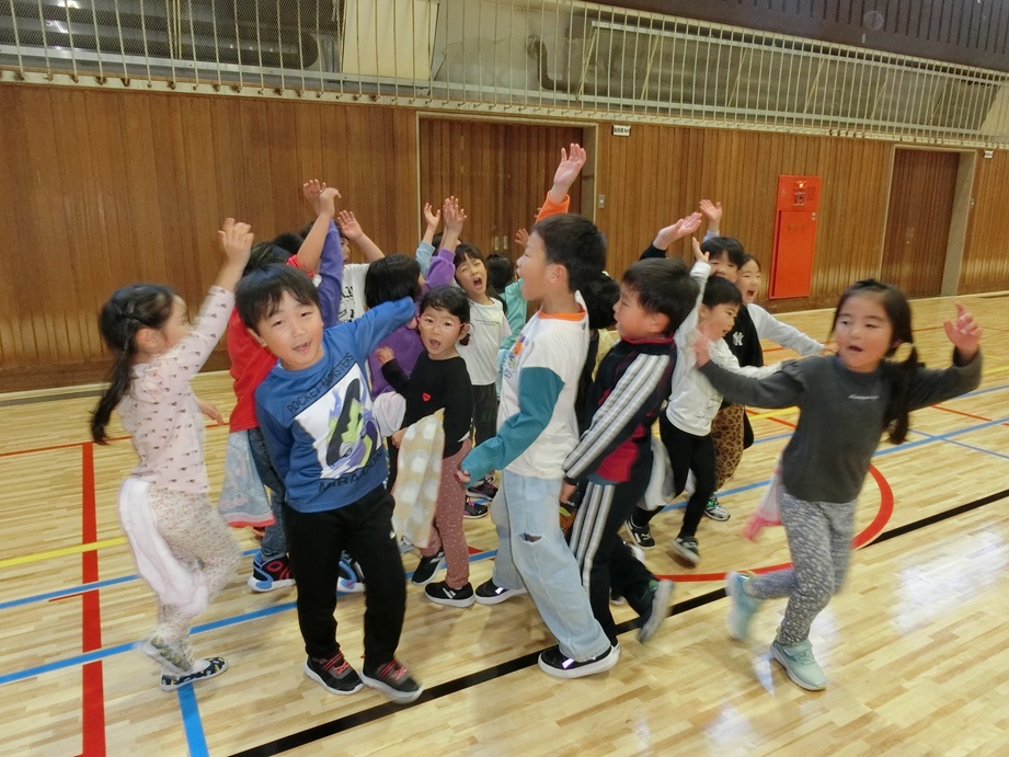１０月２５日（金）