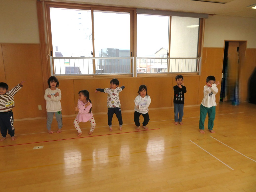 １１月１８日（火）