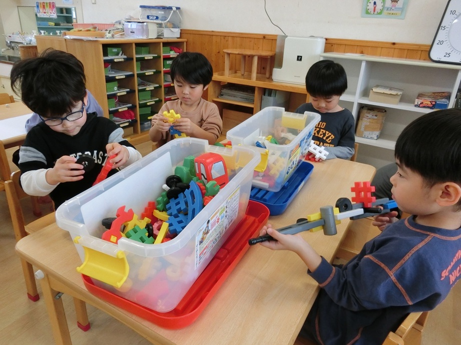 １２月１日（月）