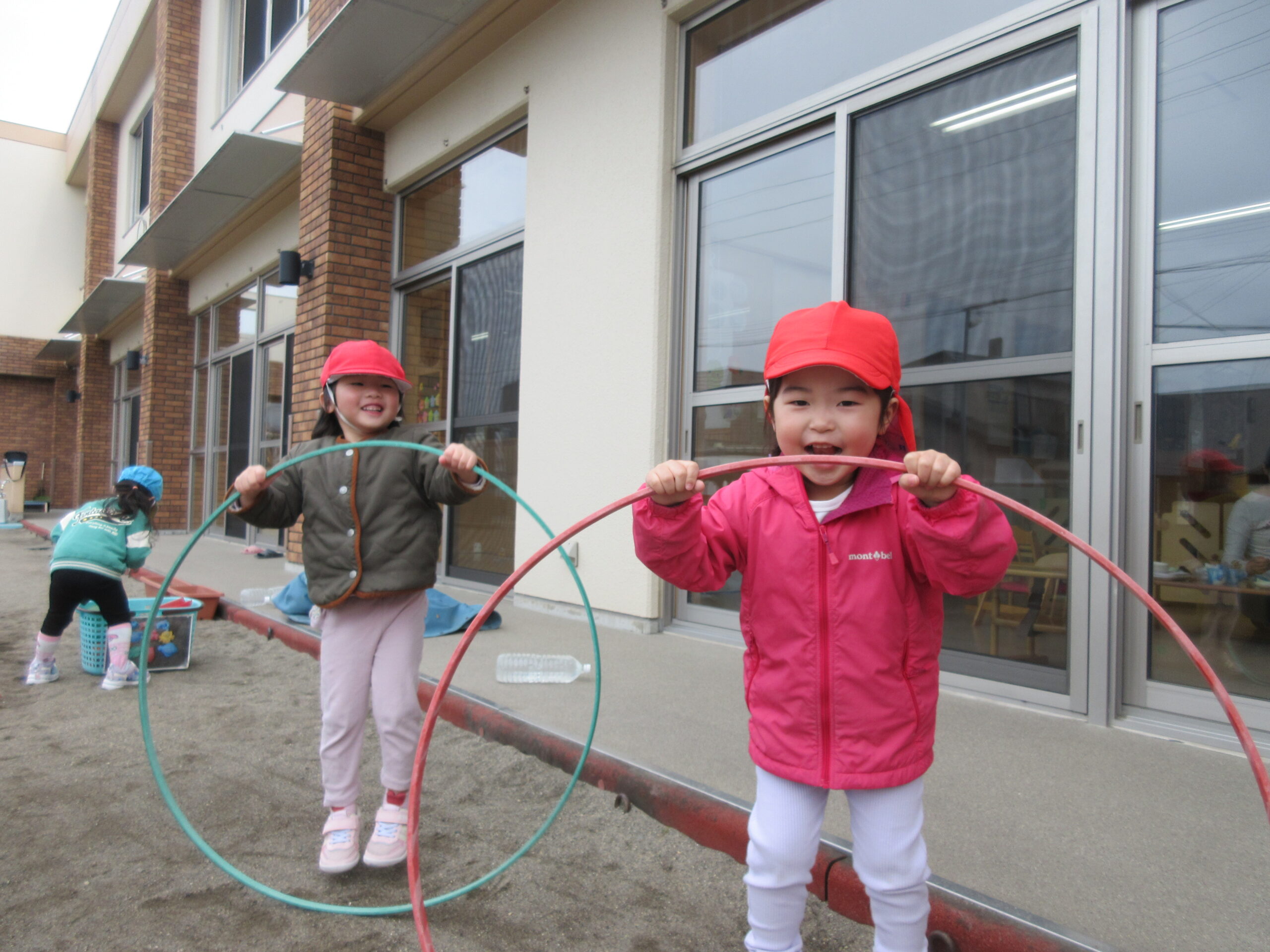 ４月６日（月）