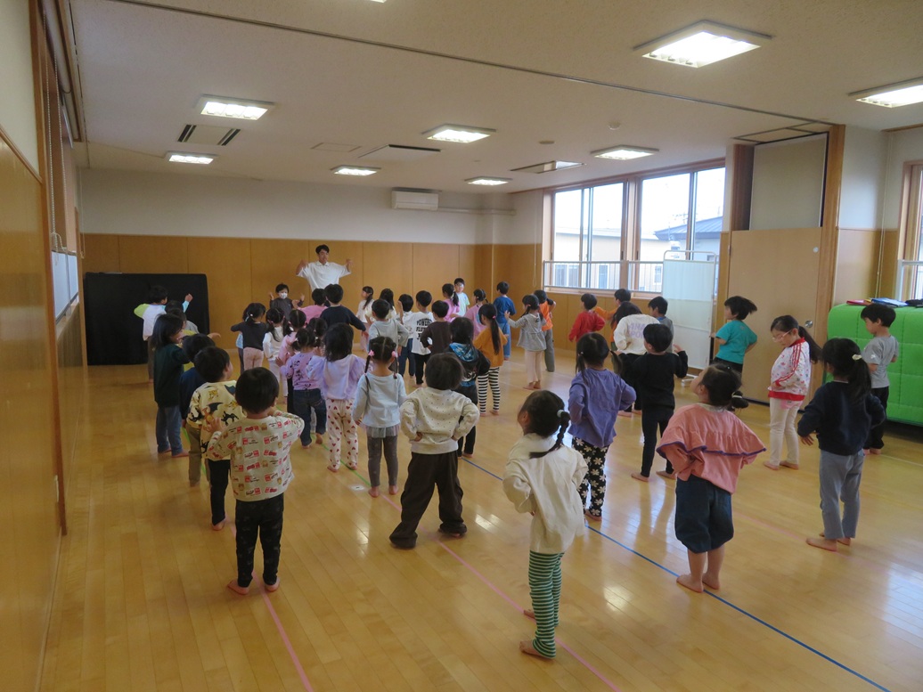 １０月１６日（金）