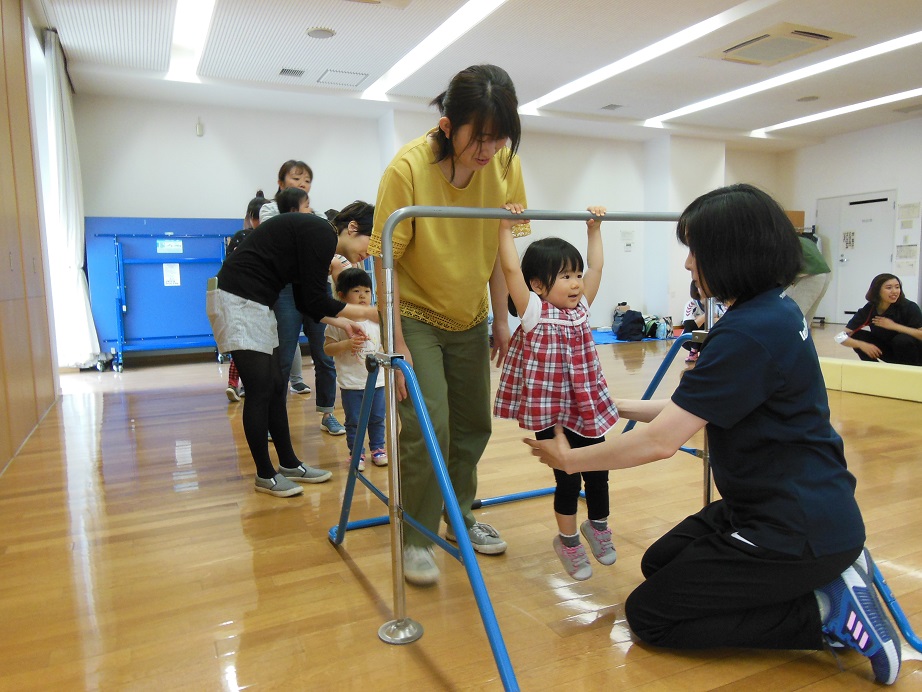 親子講座「親子で運動遊び」