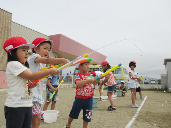 ゆうあい幼稚園　水遊び