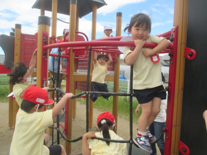 ゆうあい幼稚園　外遊び