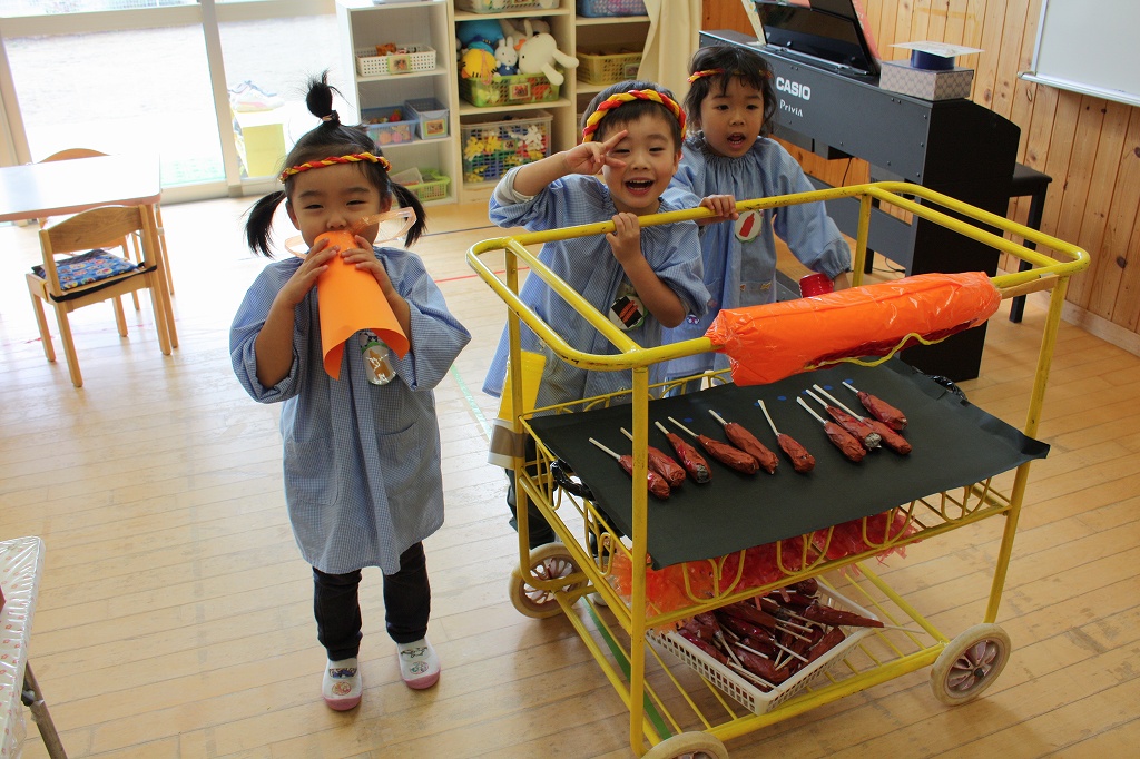 ゆうあい幼稚園　お祭りごっこ