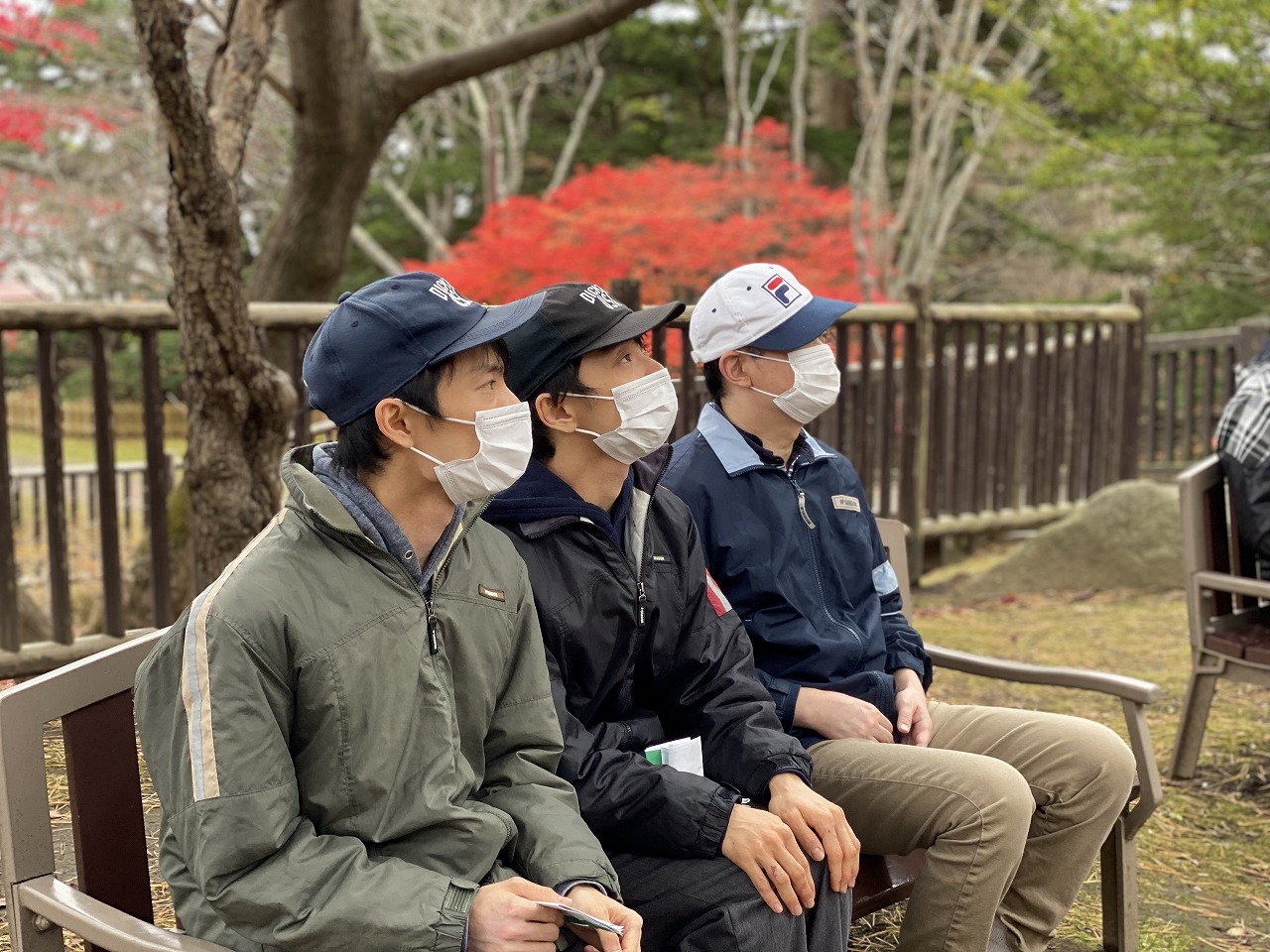 サポートすばる　「公園で一休み」