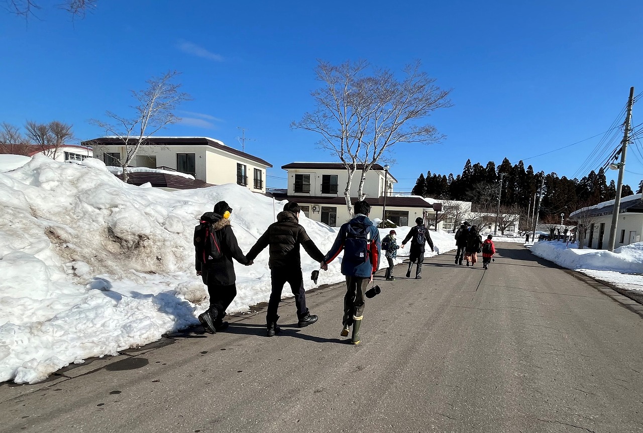 おしま学園　「登校風景」