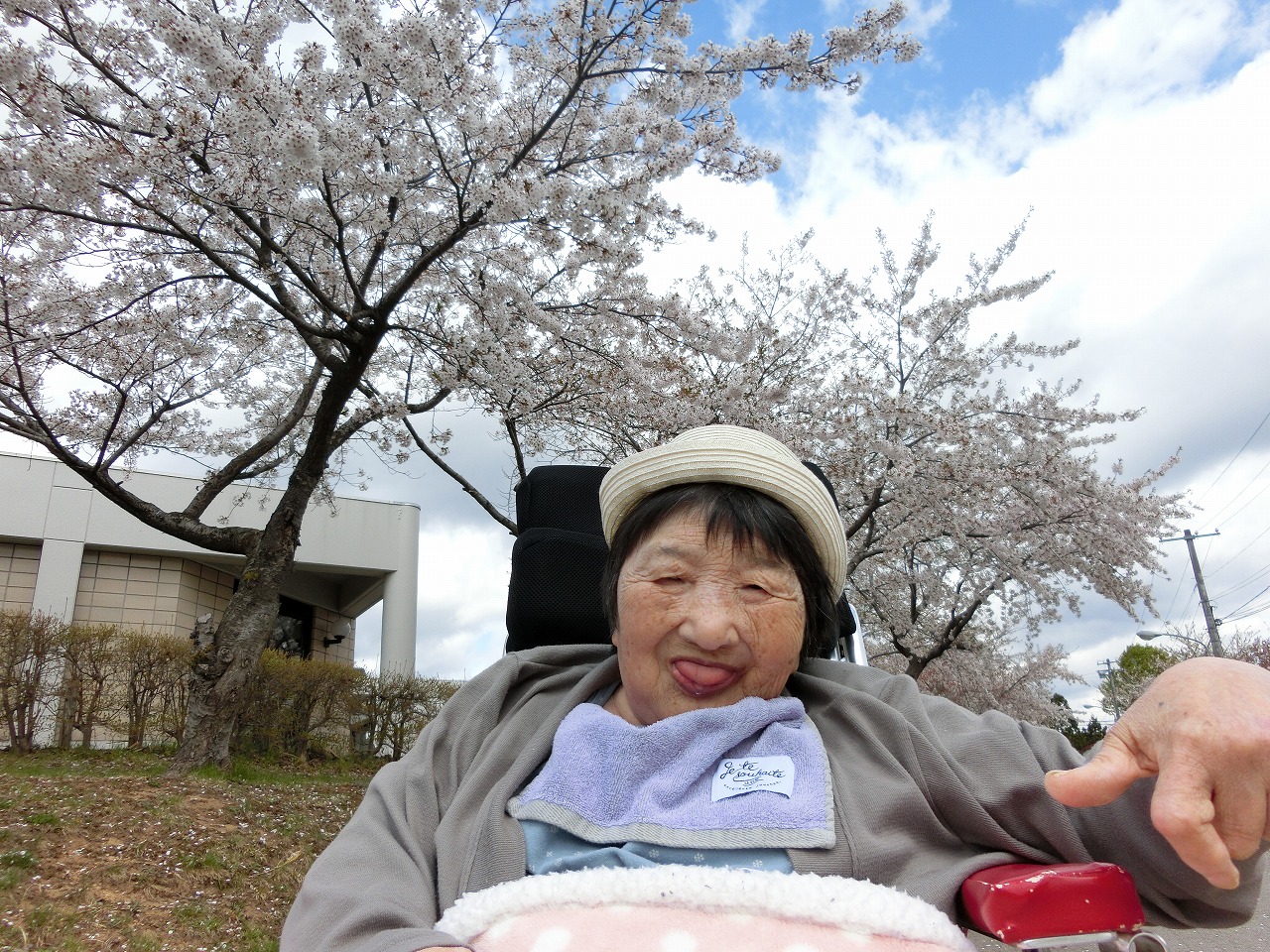 明生園　「春の散歩①」