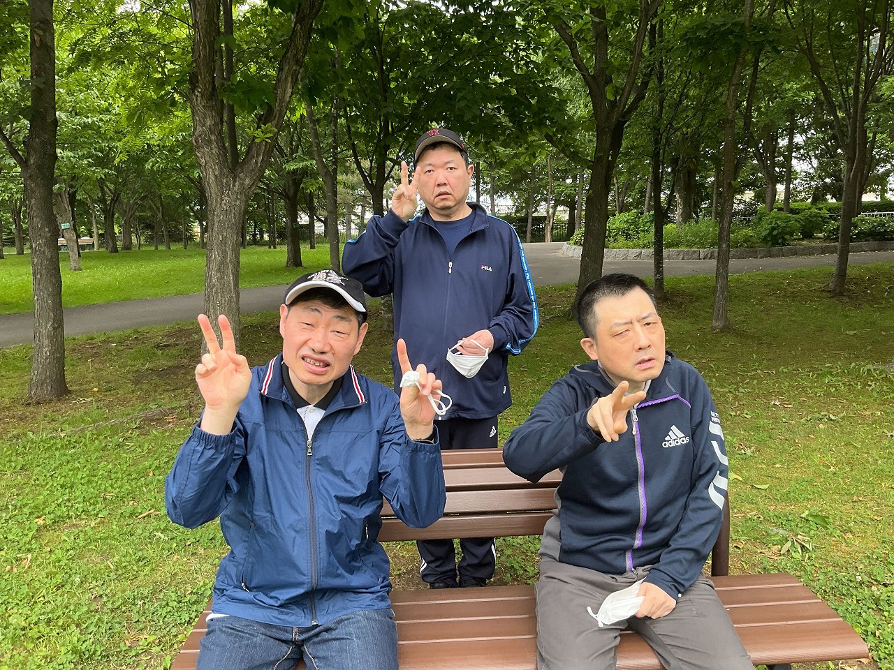 函館青年寮　「昭和公園散策」