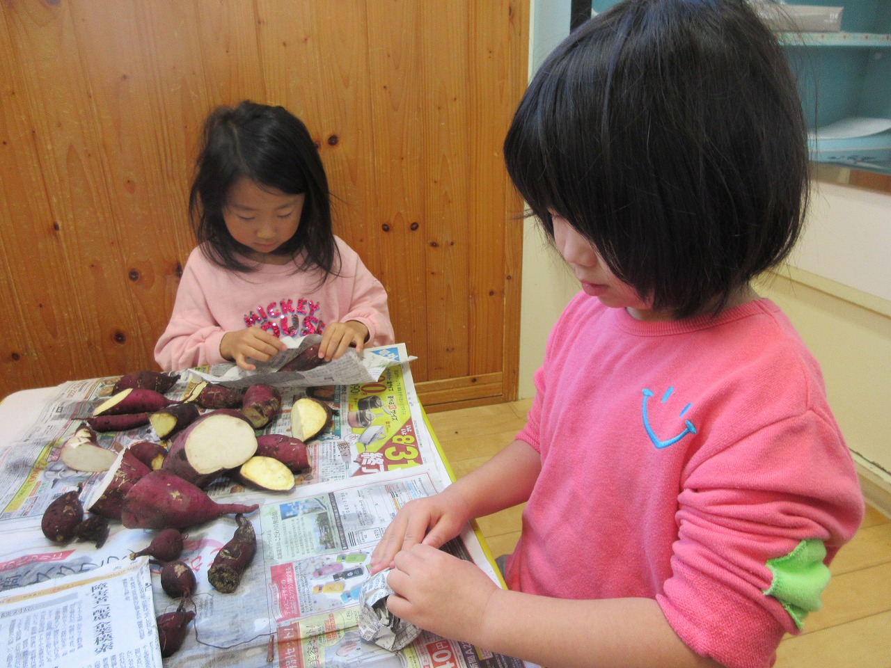 七重浜こども園　「焼き芋作り」