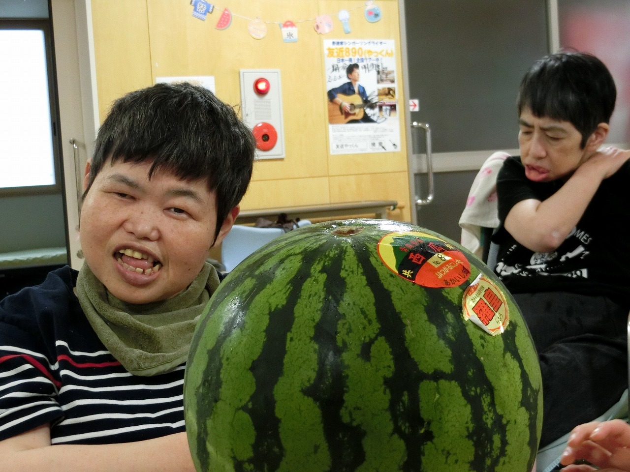 明生園「すいかを食べる！」