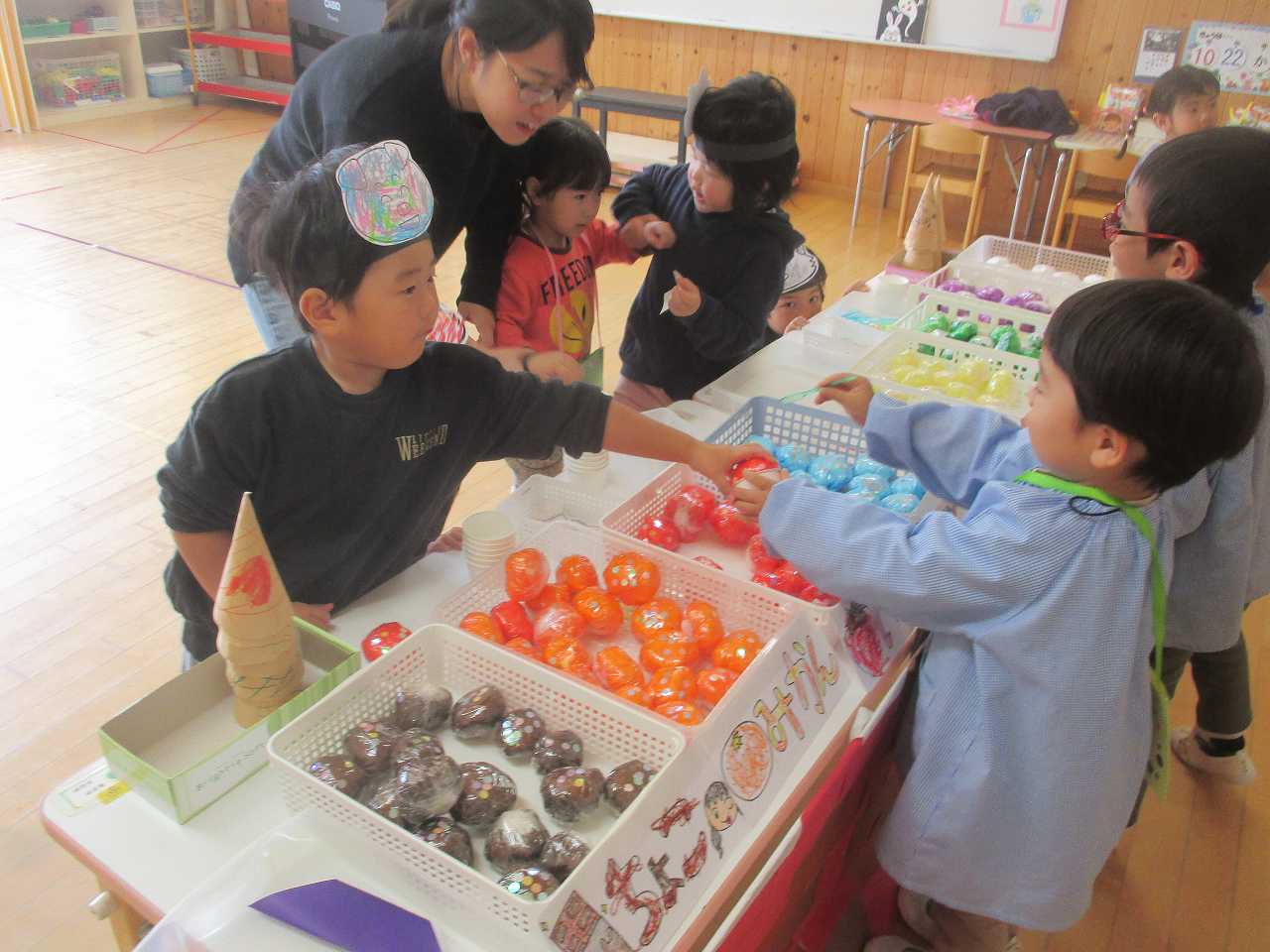 ゆうあい幼稚園「いらっしゃいませ～！美味しいアイスはいかがですか？」