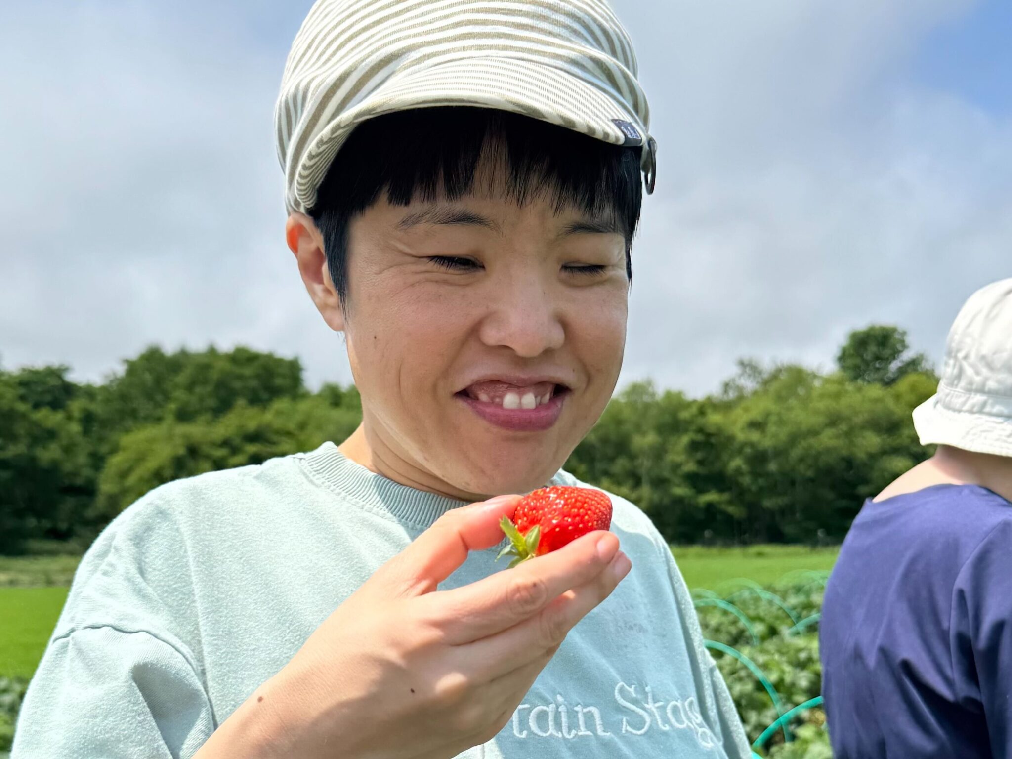 函館青年寮なずな寮　【いちご狩り】