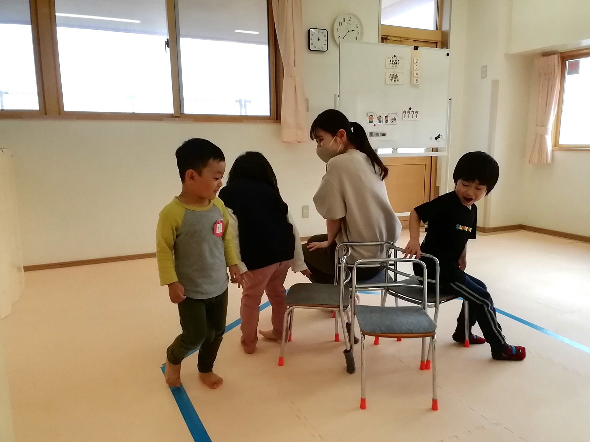 おひさま★椅子取りゲーム
