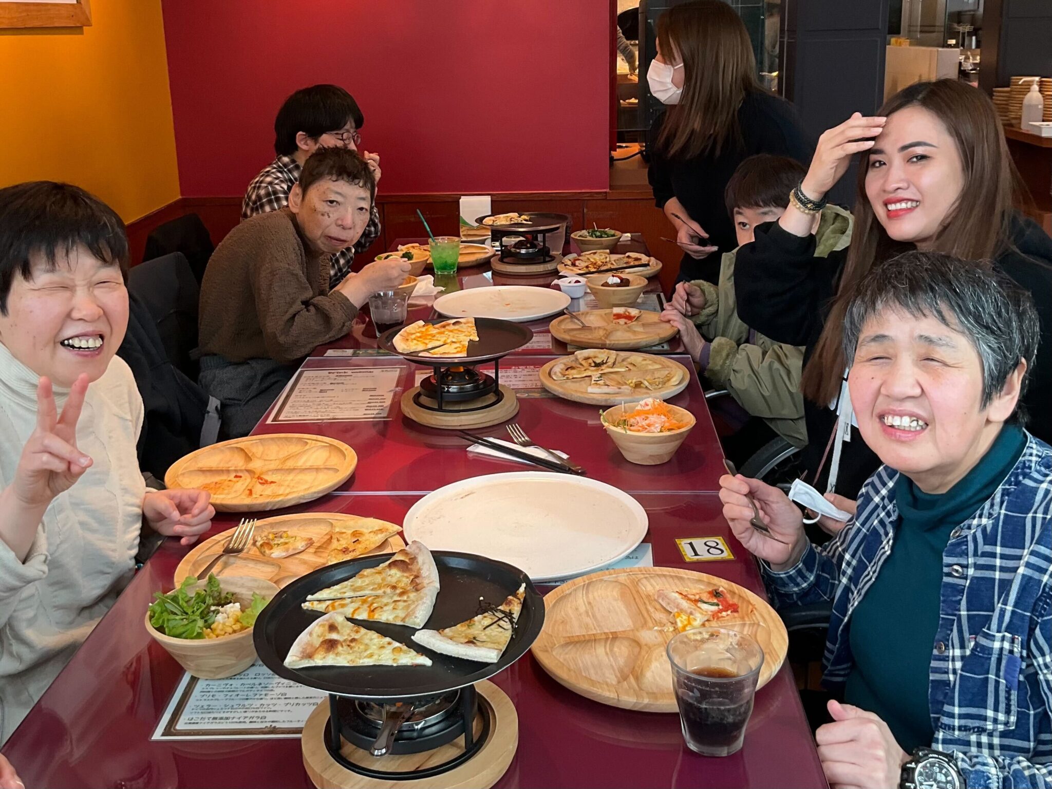 函館青年寮「外出～アモリーノにて」