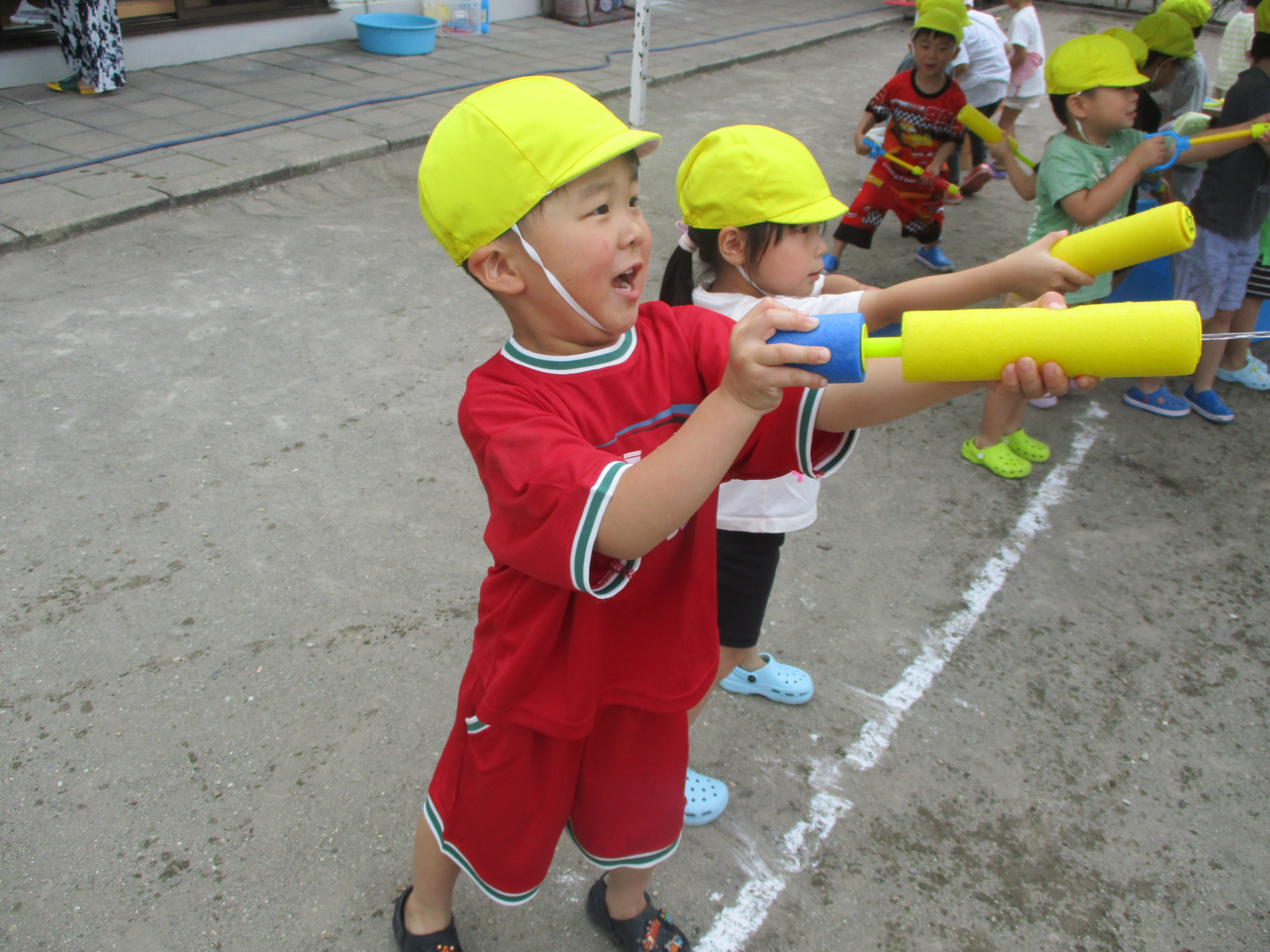 浜分こども園　４歳児　水遊び